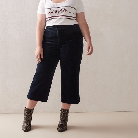 NWT navy corduroy culottes - Picture 2 of 3